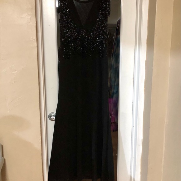 Aidan Mattox gown. - Picture 8 of 10